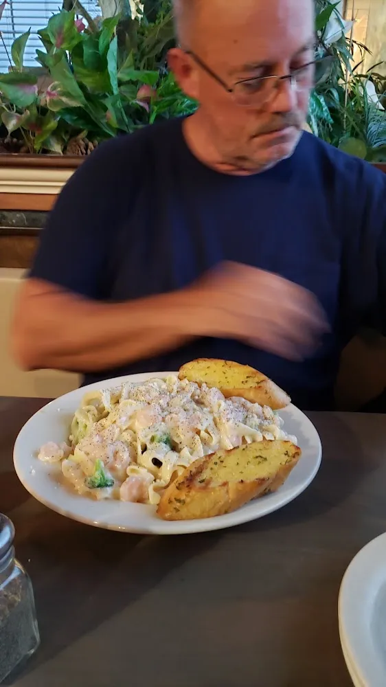 Shrimp Alfredo